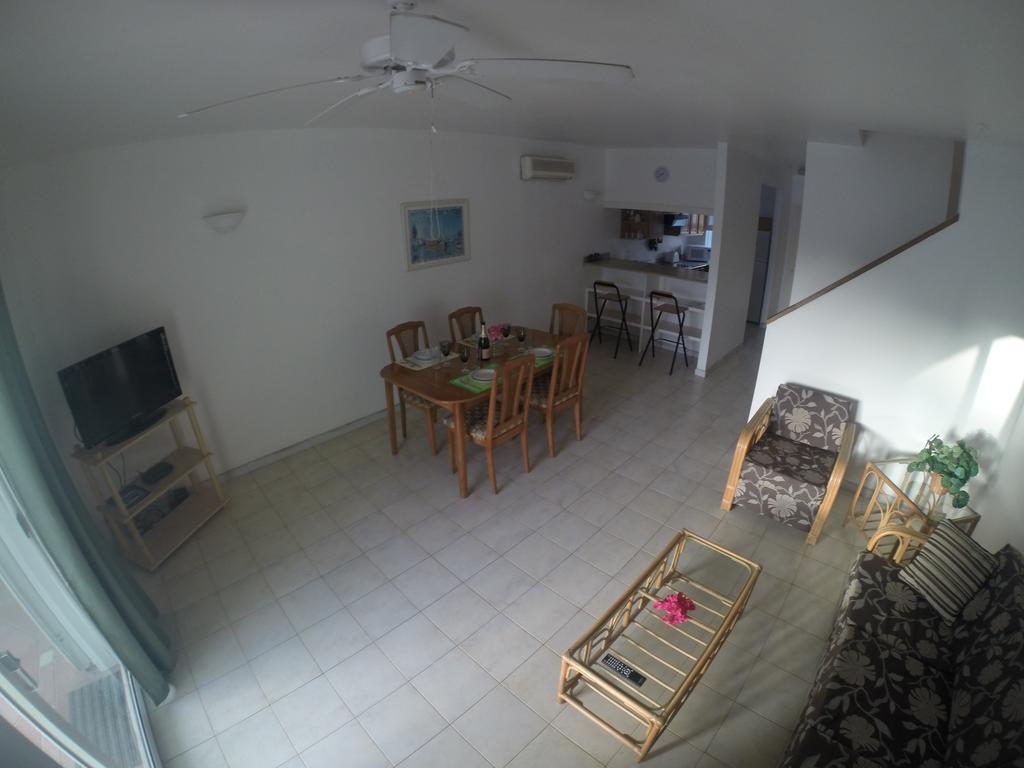 Antigua Chiama Italia Villas Jolly Harbour Eksteriør billede