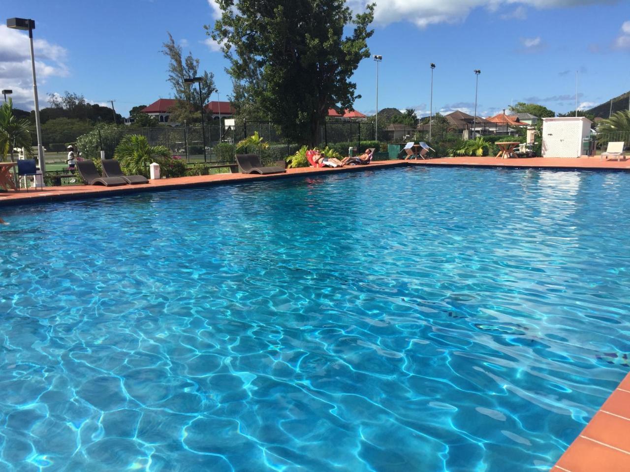 Antigua Chiama Italia Villas Jolly Harbour Eksteriør billede